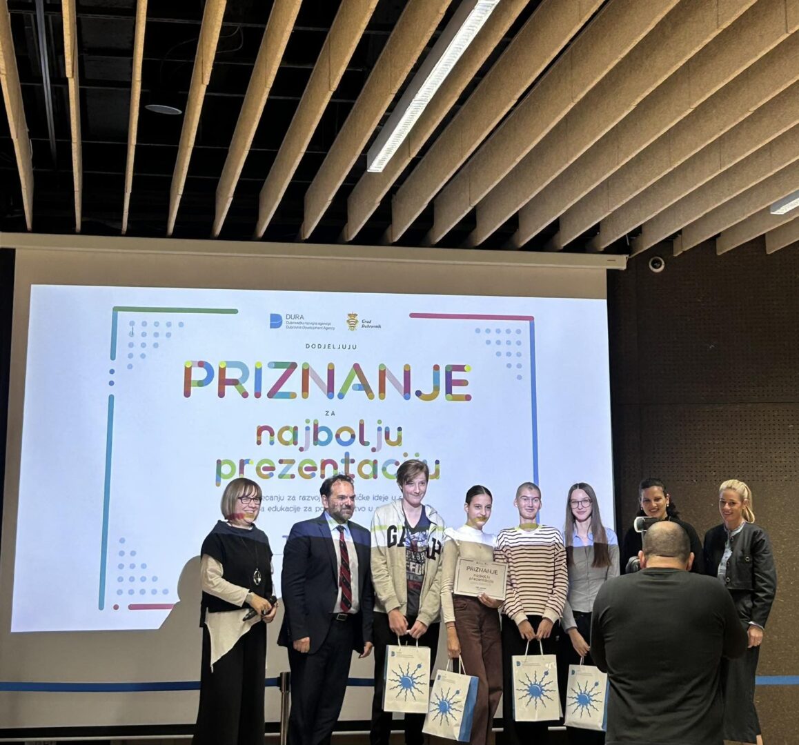 IMG-f2a9d1a1ba56a901913dfa7591dbb1de-V